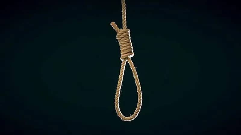 الإعدام مصير أم قتلت ابنها بمساعدة عشيقها