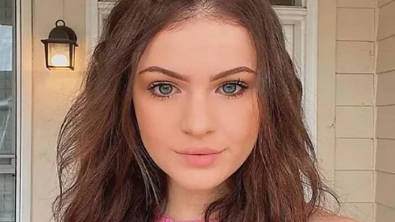 علامة تظهر في جسد فتاة وتفاجئ بأنها مرض قاتل