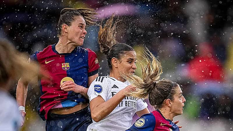 هدف ملغي يمنح سيدات ريال مدريد فوزاً على برشلونة .. فيديو