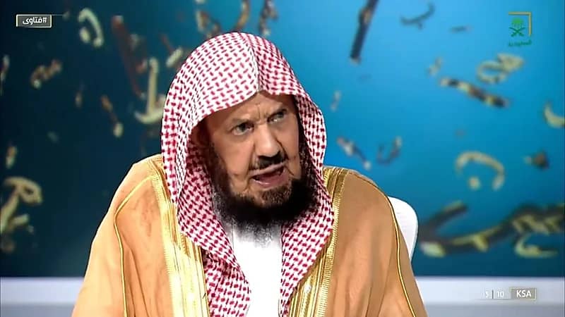 هل زكاة ذهب الزوجة تجب على الزوج ؟