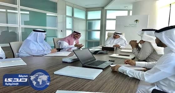 بالفيديو.. مواطنون يعثرون على طفل " لقيط " داخل حقيبة