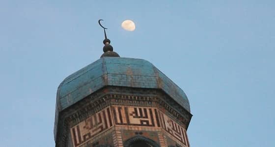 طاجيسكتان تمنع الأئمة المتعلمين بالخارج من ممارسة نشاطهم