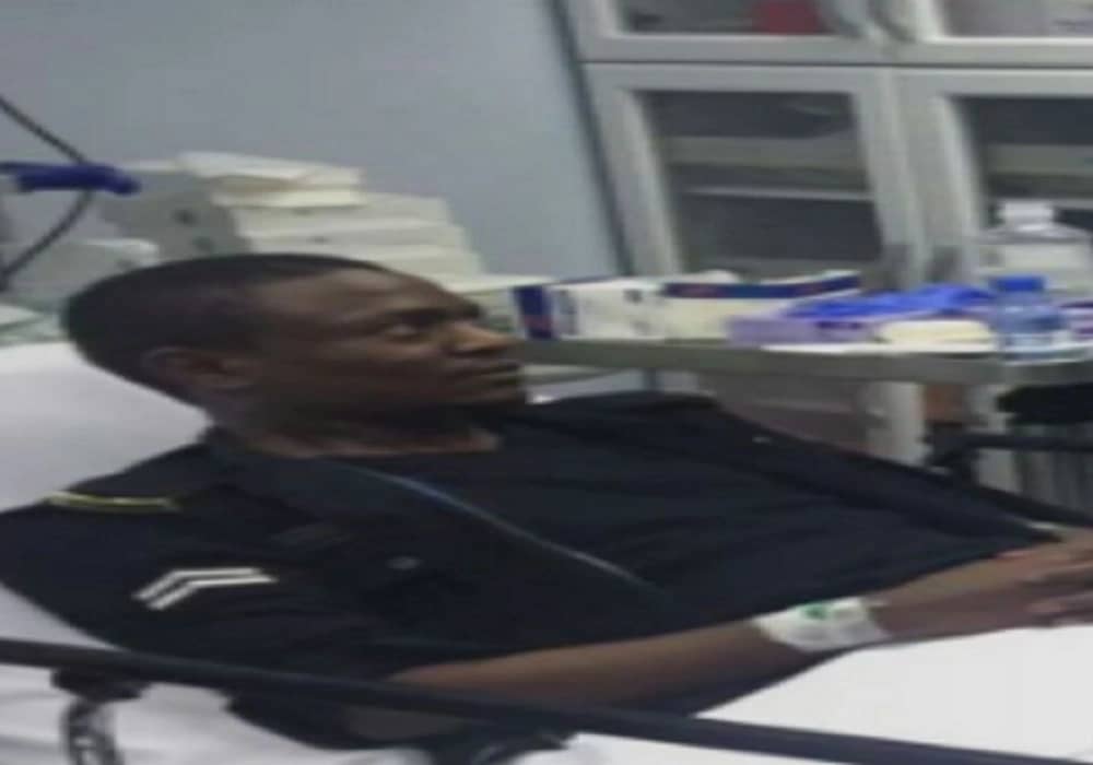 تعرف على البطل.. صاحب مقطع الفيديو الذي واجه الإرهابيين