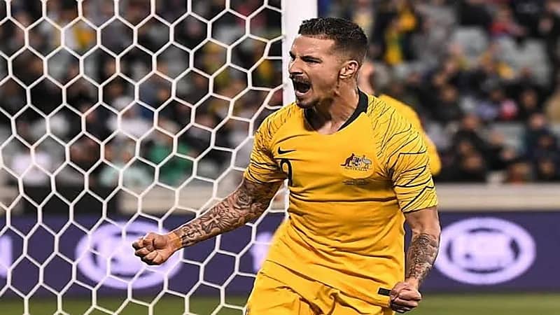 مهاجم أستراليا: عشت فترة صعبة وسعيد باللعب أمام المنتخب السعودي  