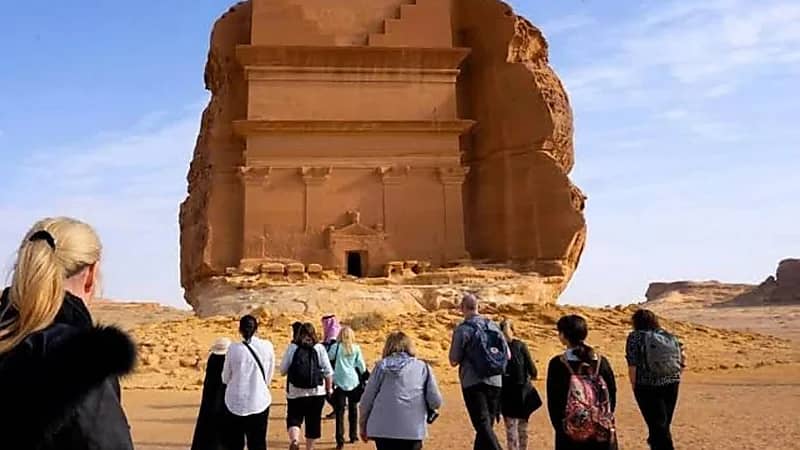 مختص: السائح في المملكة يشعر بالأمان لأنه يراها بعين ثالثة ومحايدة.. فيديو