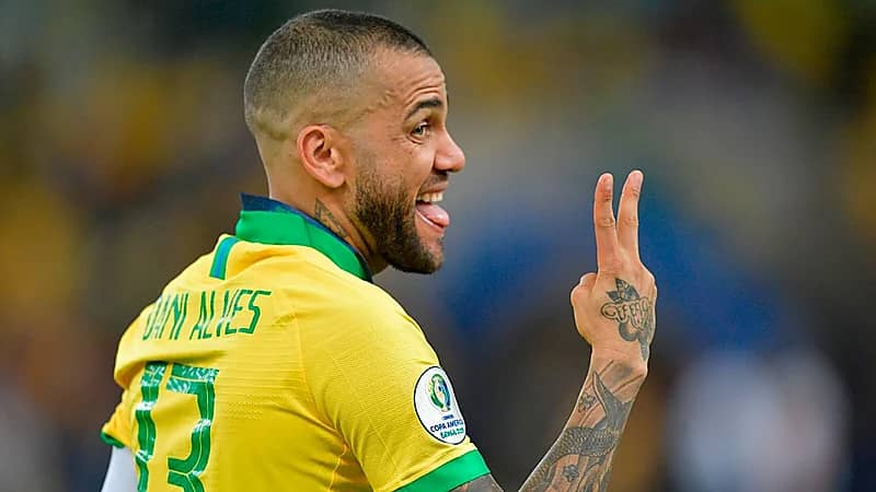 بدء التحقيق مع ألفيش بعد اتهامه بالاعتداء الجنسي