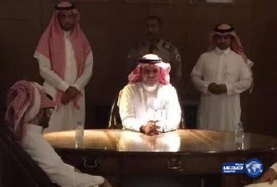 الكاتب" عبده خال"منتقدًا اقتراح وزير التعليم للخريجين: بنك التسليف ليس "كنز علي بابا"