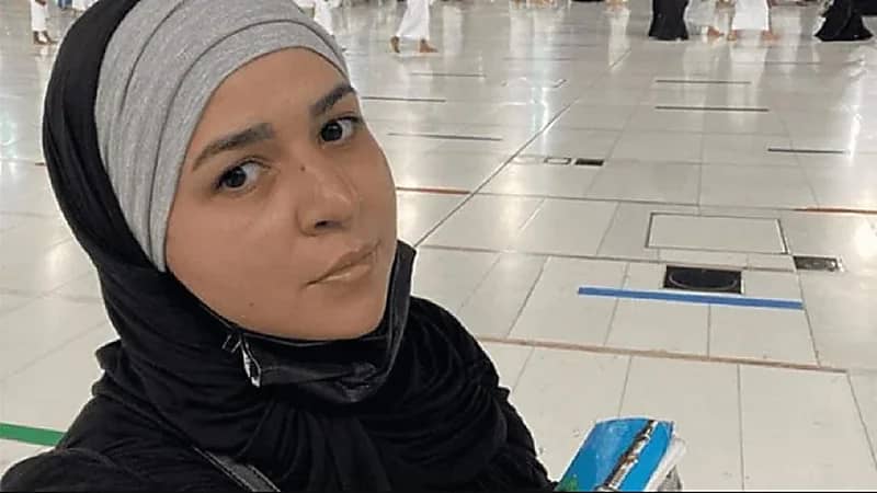 إيمي سمير غانم تؤدي مناسك العمرة