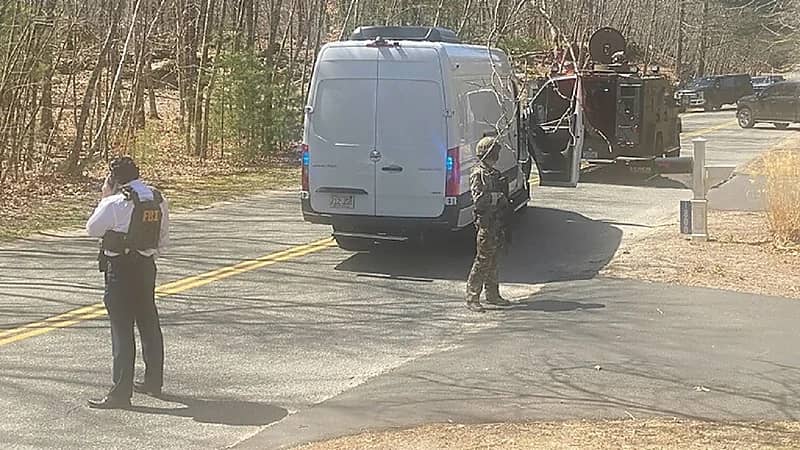 "إف بي آي" يعتقل جندياً مشتبه به في تسريب وثائق البنتاغون