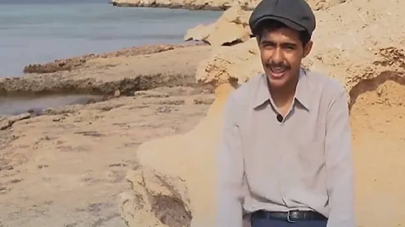 بالفيديو.. شاب يعيش في حقبة الستينات بتبوك