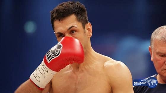 بالفيديو.. شاب مغامر يخرج من جيب ربع أثناء استعراض خطير