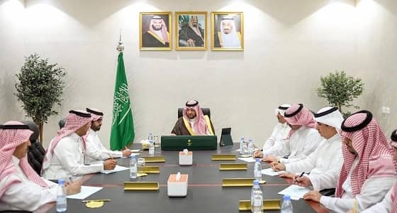 أمير الشمالية يجتمع بوكلاء الإمارة والمحافظين والقيادات الإدارية