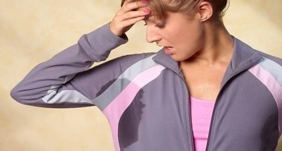 خبير: يمكن استئصال غدد التعرق في الحالات الشديدة