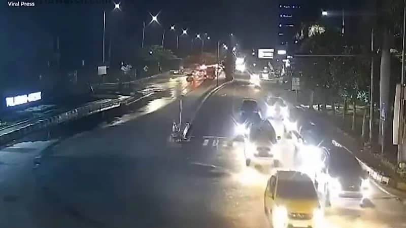 سقوط سيارة ‏BMW من ارتفاع 40 قدمًا بسبب خرائط غوغل.. فيديو