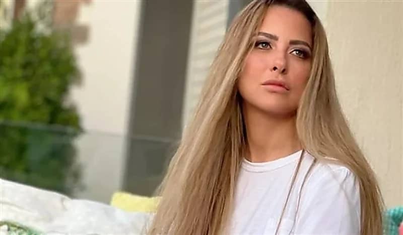 شاهد.. ريم مصطفى تفاجئ جمهورها بإطلالة جذابة 