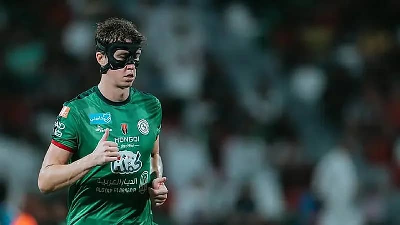 مدافع الاتفاق ضمن قائمة منتخب اسكتلندا ليورو 2024