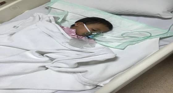 بالصور.. نجاح استخراج عملة معدنية من حنجرة طفل بـ " بلجرشي "