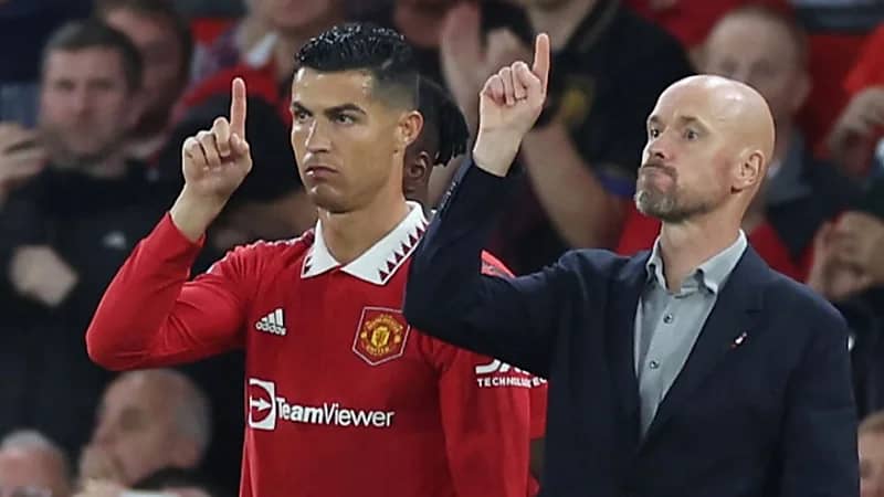 مدرب مانشستر يونايتد يبرر عدم إشراك رونالدو في مباراة ليفربول