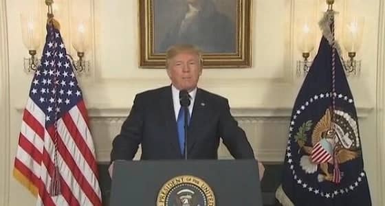 ترامب يهدد بإلغاء الاتفاق النووي الإيراني إذا لم يتحرك " الكونجرس "