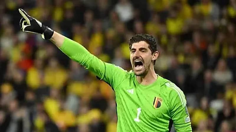 مدرب بلجيكا يفضل تيليمانس عن تيبو كورتوا