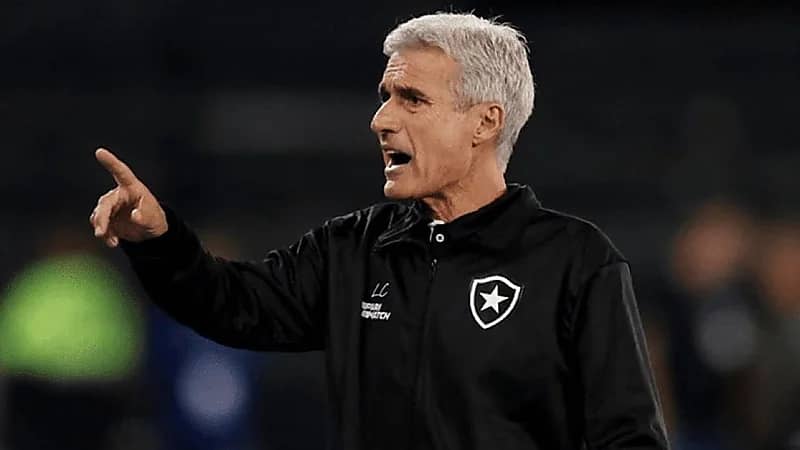 ‏كاسترو يدخل حسابات النصر بعرض يوازي 4 أضعاف راتبه الحالي