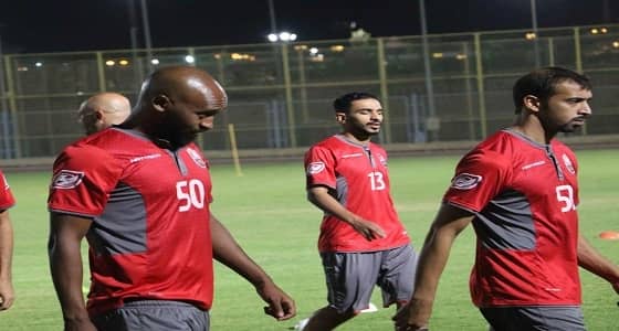 لاعب الرائد يروي قصة ارتباطه بكندية