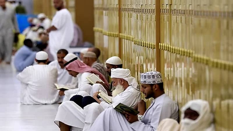 بدء تلقي طلبات الاعتكاف بالمسجد النبوي الثلاثاء المقبل