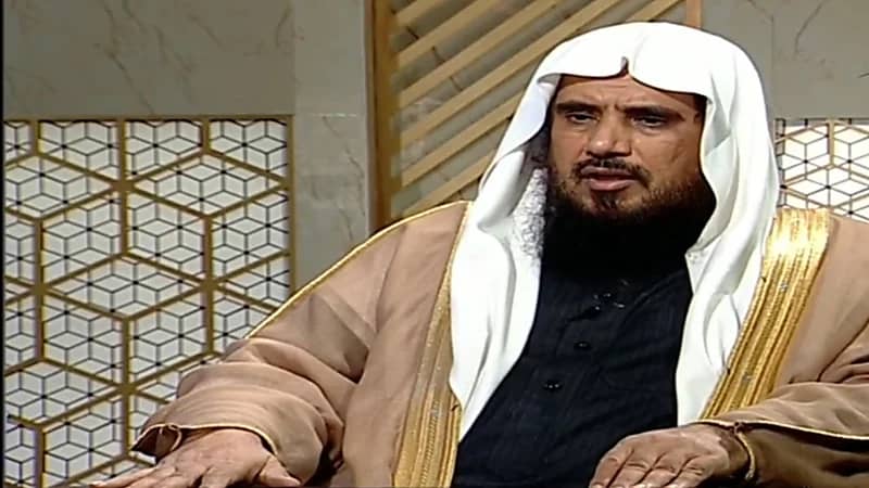 بالفيديو.. الخثلان يوضح حكم الرسوم الإدارية في البنوك