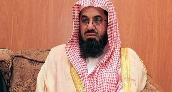 " الشريم " لـ " السحيمي " : لا يكره الأذان قلب مؤمن