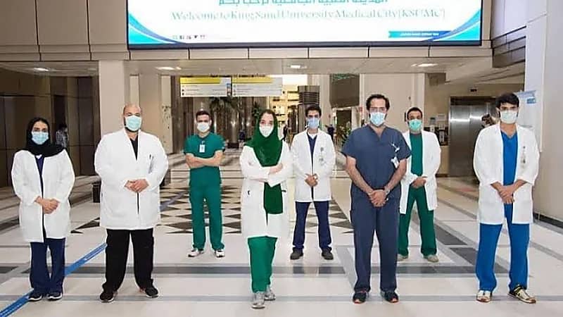 فريق طبي بالمدينة الطبية ينجح في إنقاذ فتاة تعاني من جلطات دماغية متكررة