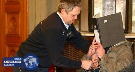 محكمة ألمانية تقضي بالمؤبد على لاجئ سوري قتل عشيقته بساطور