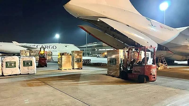 مغادرة الطائرة السعودية الـ 31 لإغاثة الشعب الفلسطيني في غزة