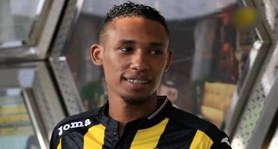 الرباط الصليبي يبعد بدر النخلي عن الملاعب