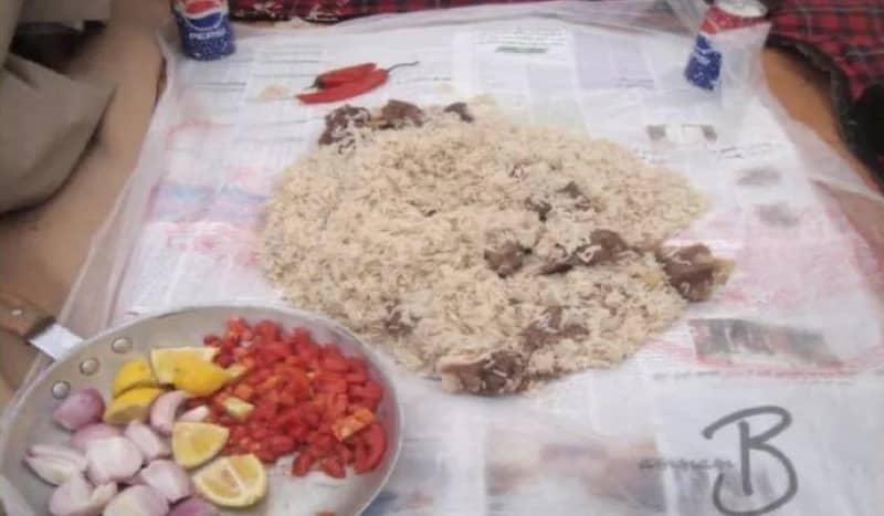 طبيب باطنة يحذر من وضع الطعام مباشرة على السفرة