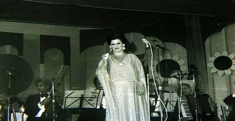 قصة الحفلة التي اعتذرت عنها وردة الجزائرية ولم يتبق منها سوى صورتين