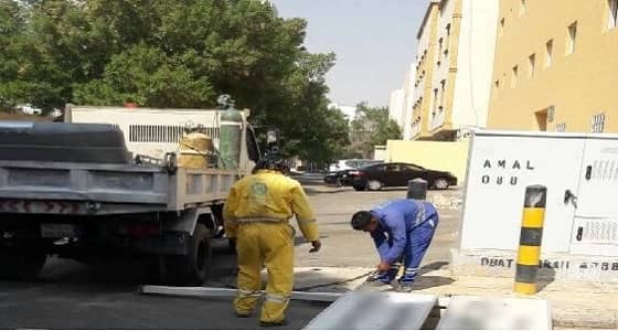 بالصور.. إزالة 605 لوحة إعلانية مخالفة بالملز في الرياض