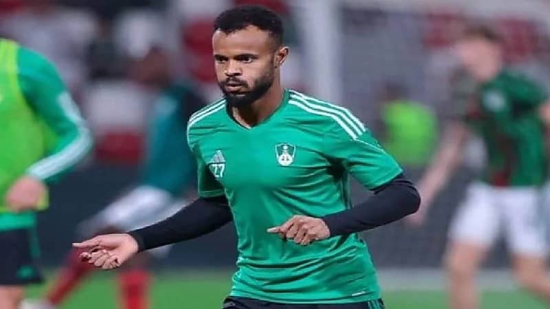 فحوصات طبية لمدافع الأهلي قبل لقاء الهلال
