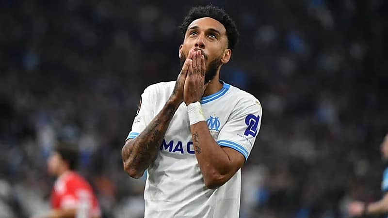 أوباميانج يقترب من دوري روشن