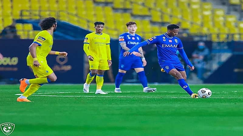 ثنائي برتغالي يقود مباراة الهلال والنصر
