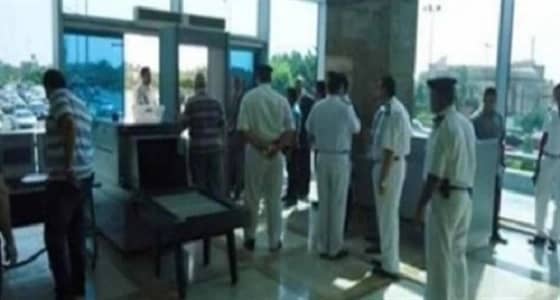 الإطاحة بمسؤول كبير في المطار حاول اغتصاب عاملة نظافة
