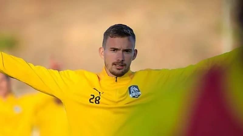 الأهلي في انتظار رد الكرواتي براداريتش على عرضه