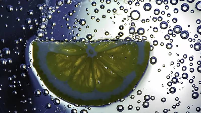 فوائد وضع الليمون والملح بجانب السرير