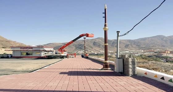 بالصور.. استلام مشروع تطوير الأحياء القديمة في رجال ألمع