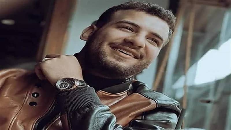 مطرب مصري يصاب بالخرس