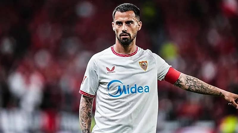 الاتفاق يقدم عرضا للاعب إشبيلية