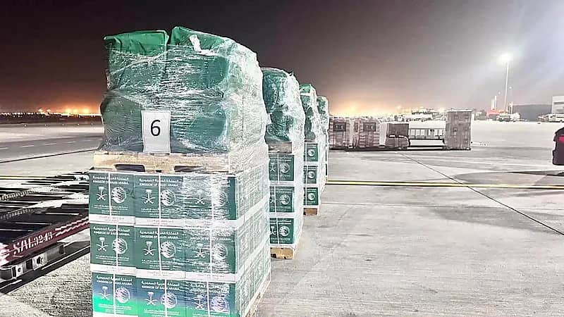 مغادرة الطائرة الإغاثية السعودية السادسة لمساعدة الشعب السوري .. فيديو