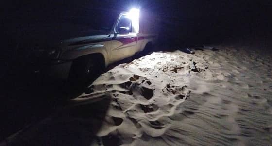 " غوث " يحرر سيارة عالقة في نفود روضة التنهات