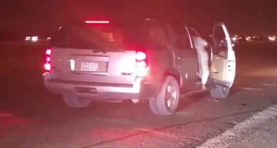 بالفيديو.. " غوث " تنقذ سيارة عائلة عالقة بالرمال في الشرقية