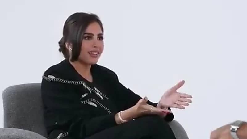 فوز الفهد: قدمت استقالتي دون ما يدري أبوي عشان اعلان بـ 900 ريال .. فيديو