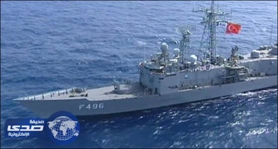 فرقاطة تركية تصل ميناء " حمد " القطري